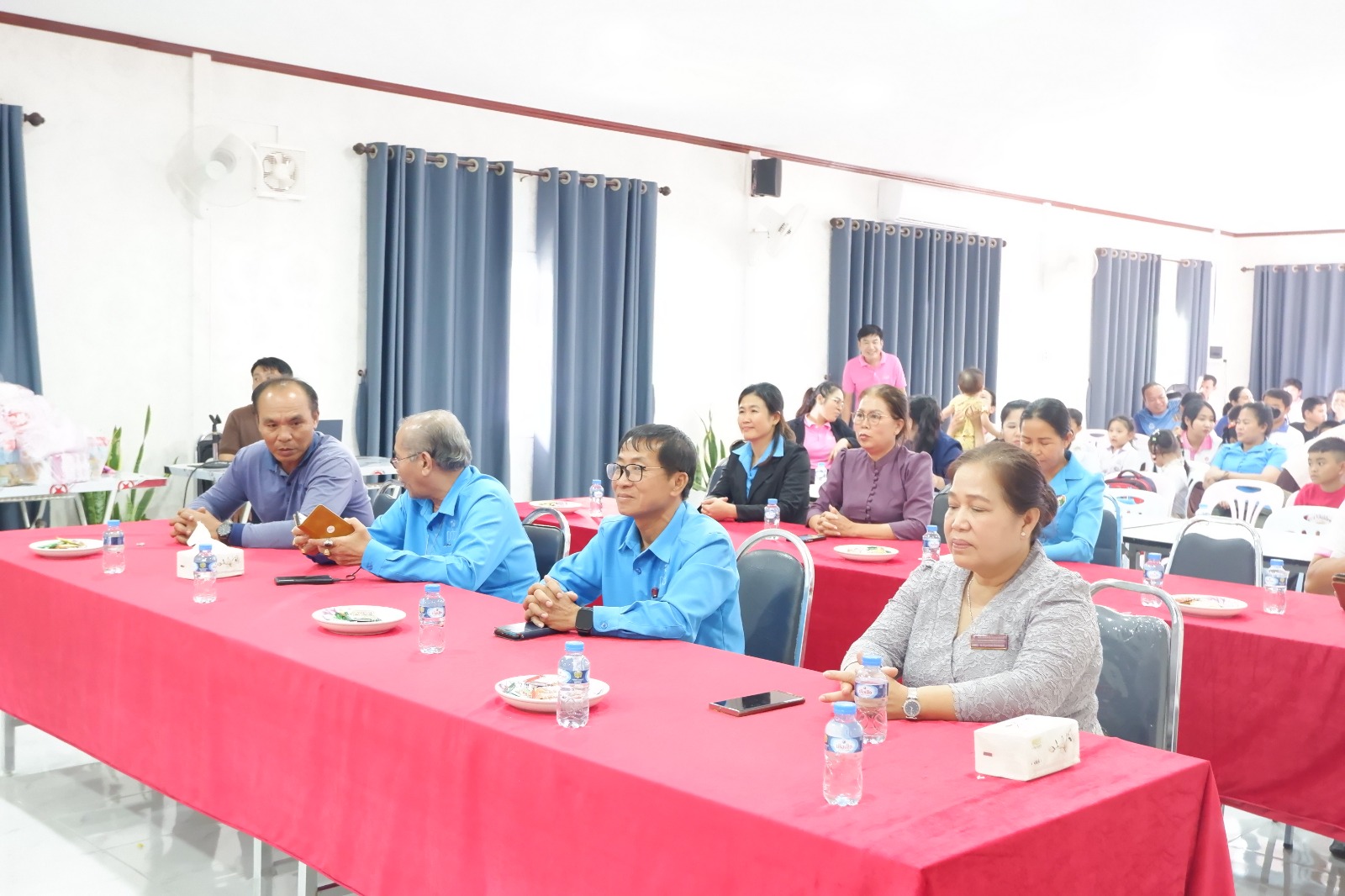 Activities to give gifts to grandchildren on International Children's Day